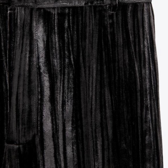 Zara Gray Velvet Pants - Picture 3 of 7